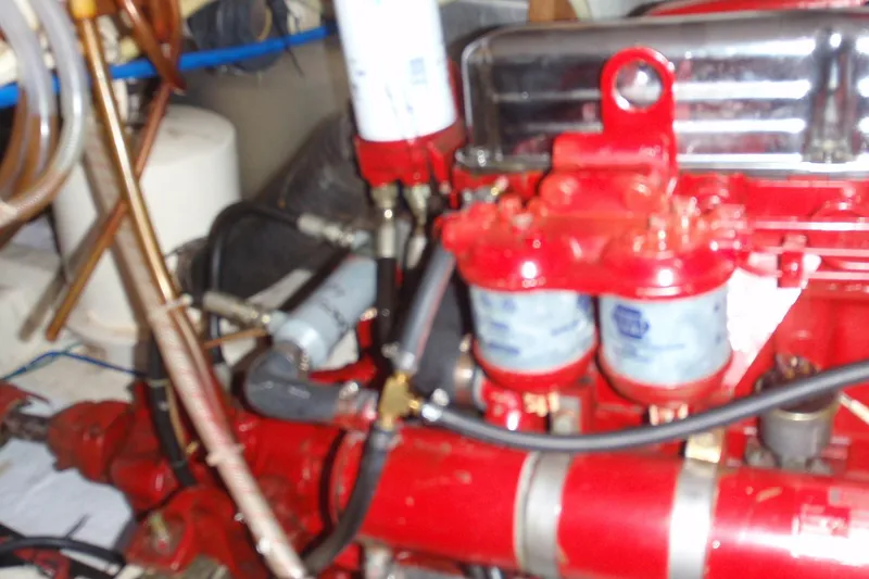 Slide: The Image of 1985 Ocean Alexander Port Engine - 70