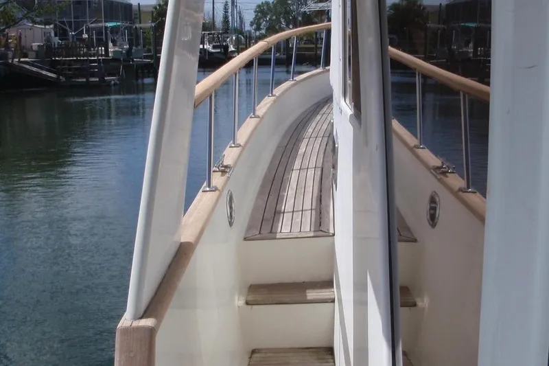 Slide: The Image of 1985 Ocean Alexander Europa Port Side - 9