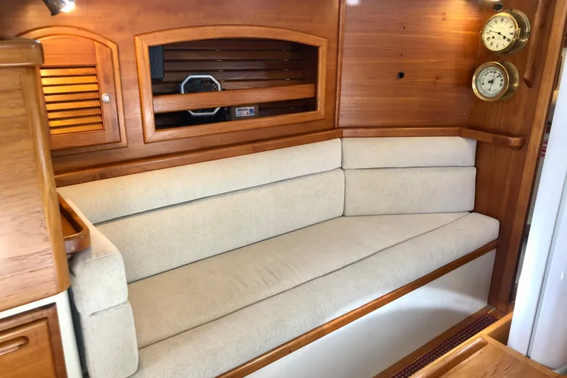 Slide: The Image of 1998 Pacific Seacraft 40 main salon settee - 13