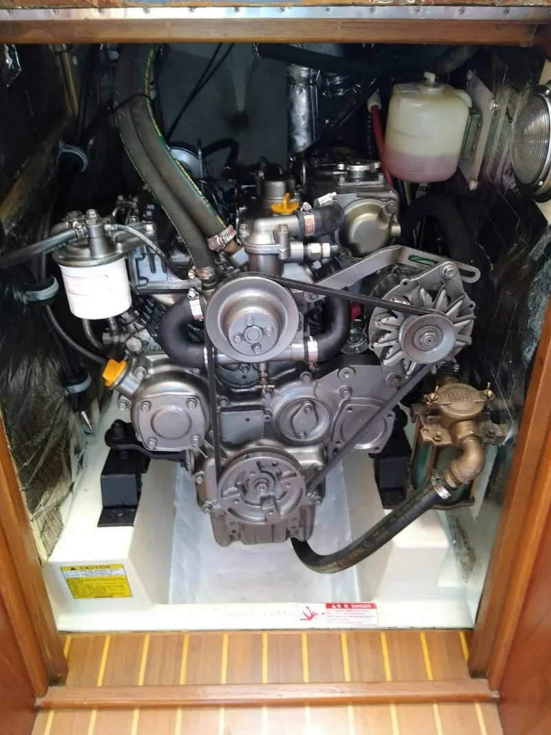 Slide: The Image of Yanmar diesel - 25