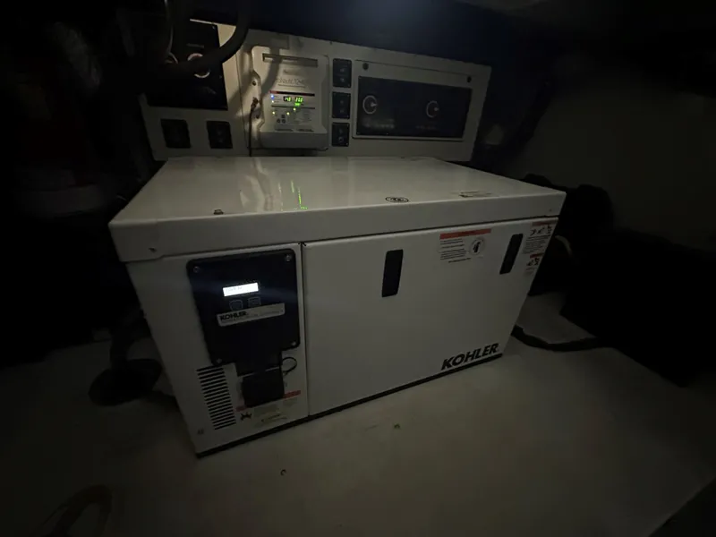 Slide: The Image of Cruisers 380 Express 2016 - 17