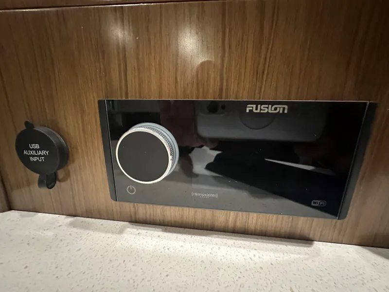 Slide: The Image of Cruisers 380 Express 2016 - 41