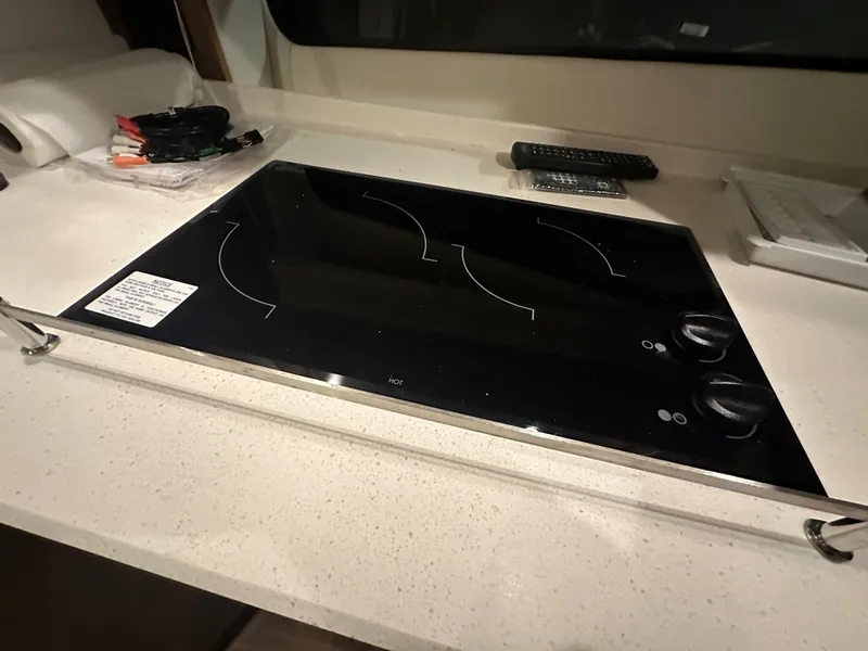 Slide: The Image of Cruisers 380 Express 2016 - 42