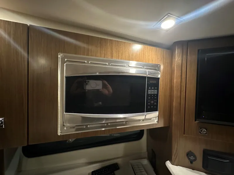 Slide: The Image of Cruisers 380 Express 2016 - 43