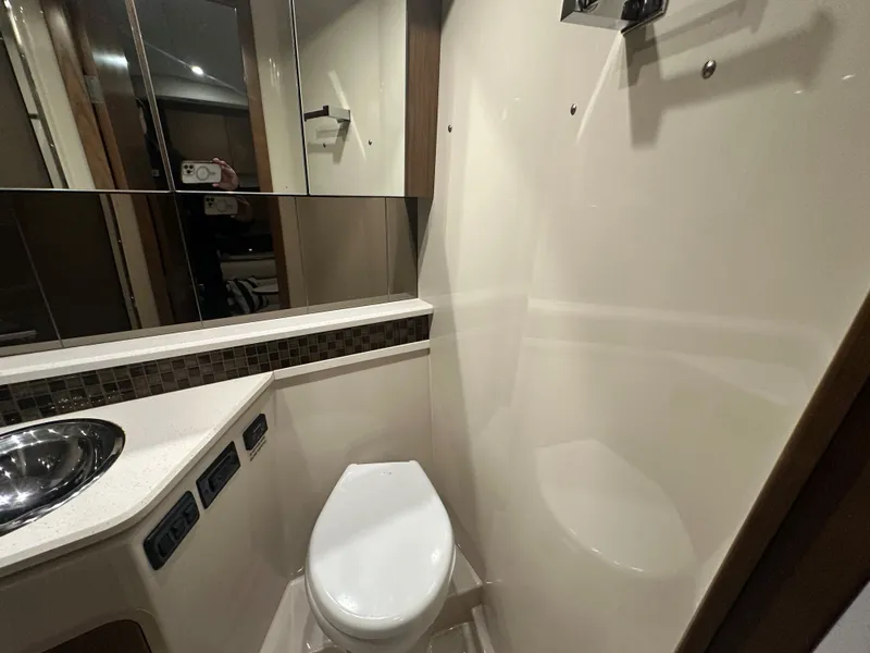 Slide: The Image of Cruisers 380 Express 2016 - 48