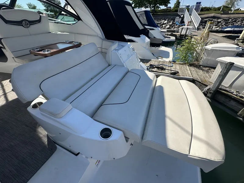 Slide: The Image of Cruisers 380 Express 2016 - 60