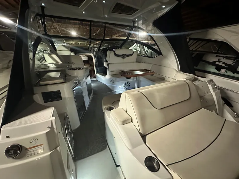 Slide: The Image of Cruisers 380 Express 2016 - 7