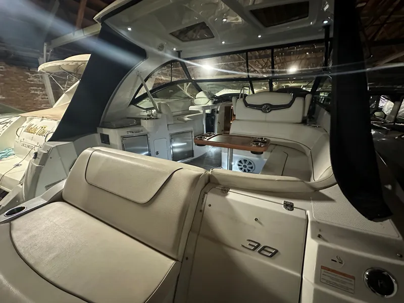 Slide: The Image of Cruisers 380 Express 2016 - 8