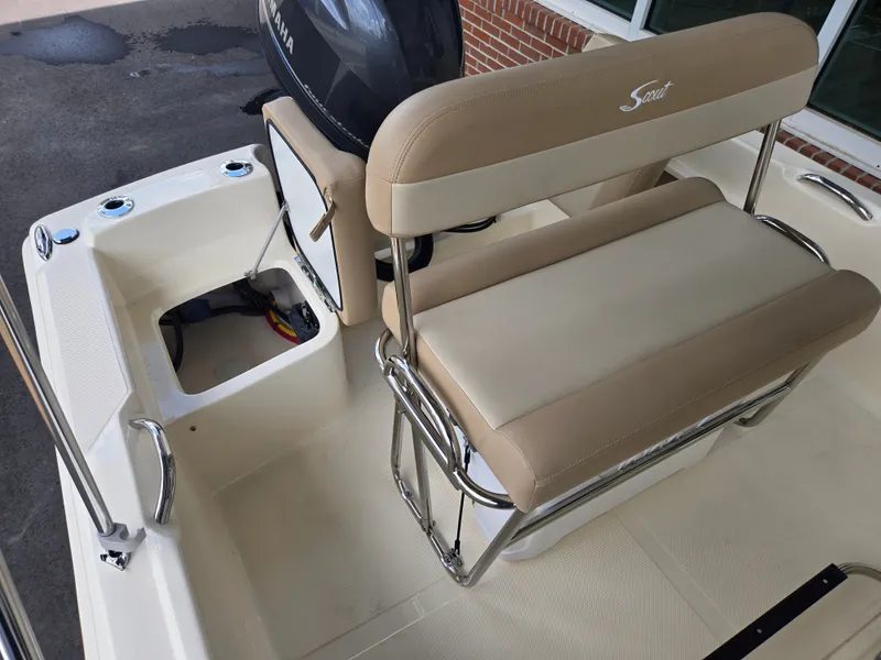 Slide: The Image of Scout 175 Sportfish 2024 - 3
