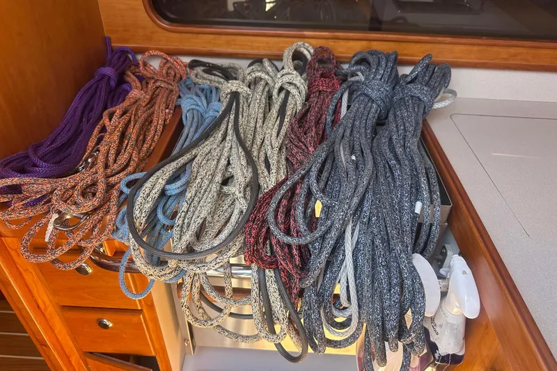 Slide: The Image of Double spinnaker sheet block - 28