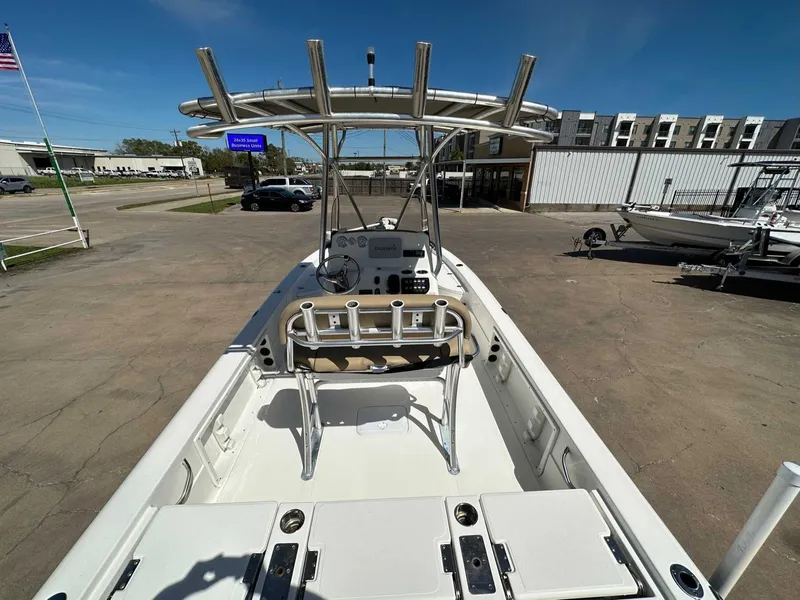Slide: The Image of 2019 NauticStar 227XTS boat on parking lot, interior view. - 14