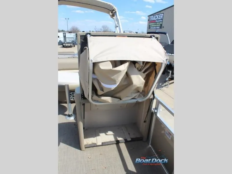 Slide: The Image of Geneva Fish 20 4.0 2020 - 15