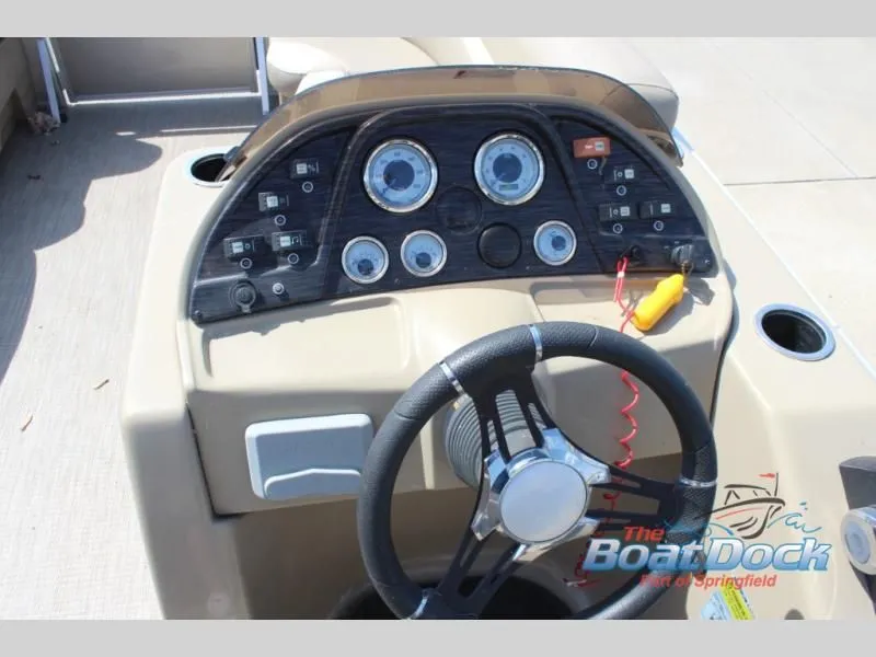 Slide: The Image of Geneva Fish 20 4.0 2020 - 17