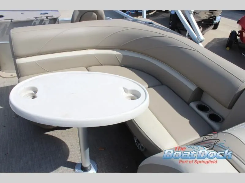 Slide: The Image of Geneva Fish 20 4.0 2020 - 19