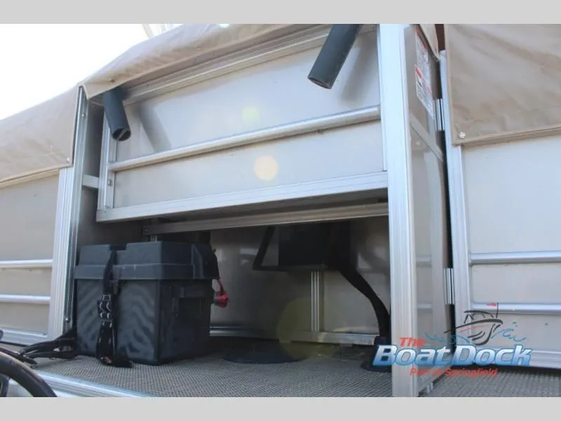 Slide: The Image of Geneva Fish 20 4.0 2020 - 30