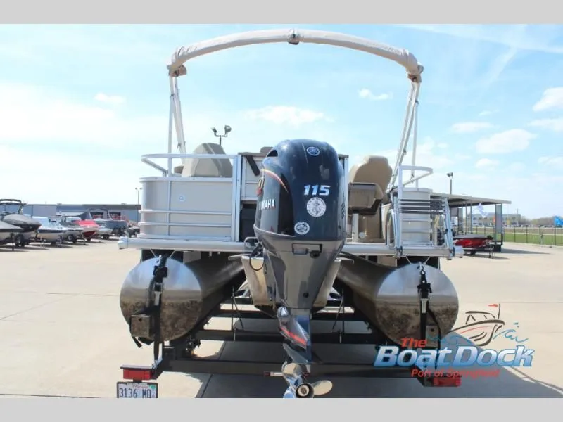 Slide: The Image of Geneva Fish 20 4.0 2020 - 8