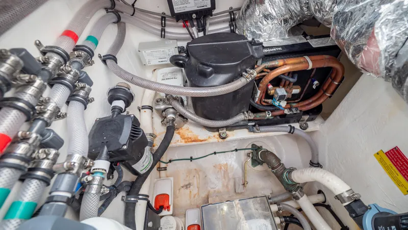 Slide: The Image of Intrepid 345 Valor 2022 - 100