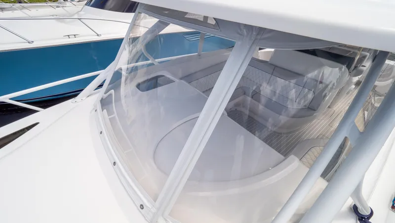 Slide: The Image of Intrepid 345 Valor 2022 - 110