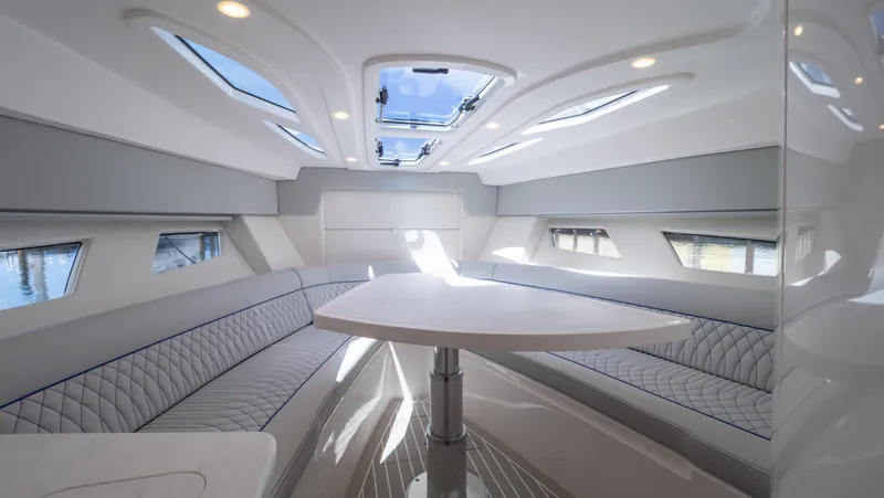 Slide: The Image of Intrepid 345 Valor 2022 - 121