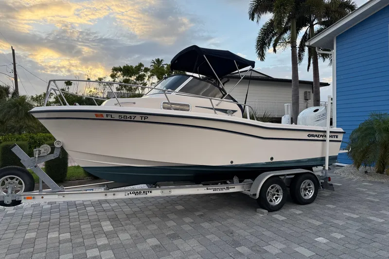 The Image of Grady-White Adventure 208 1998 - undefined