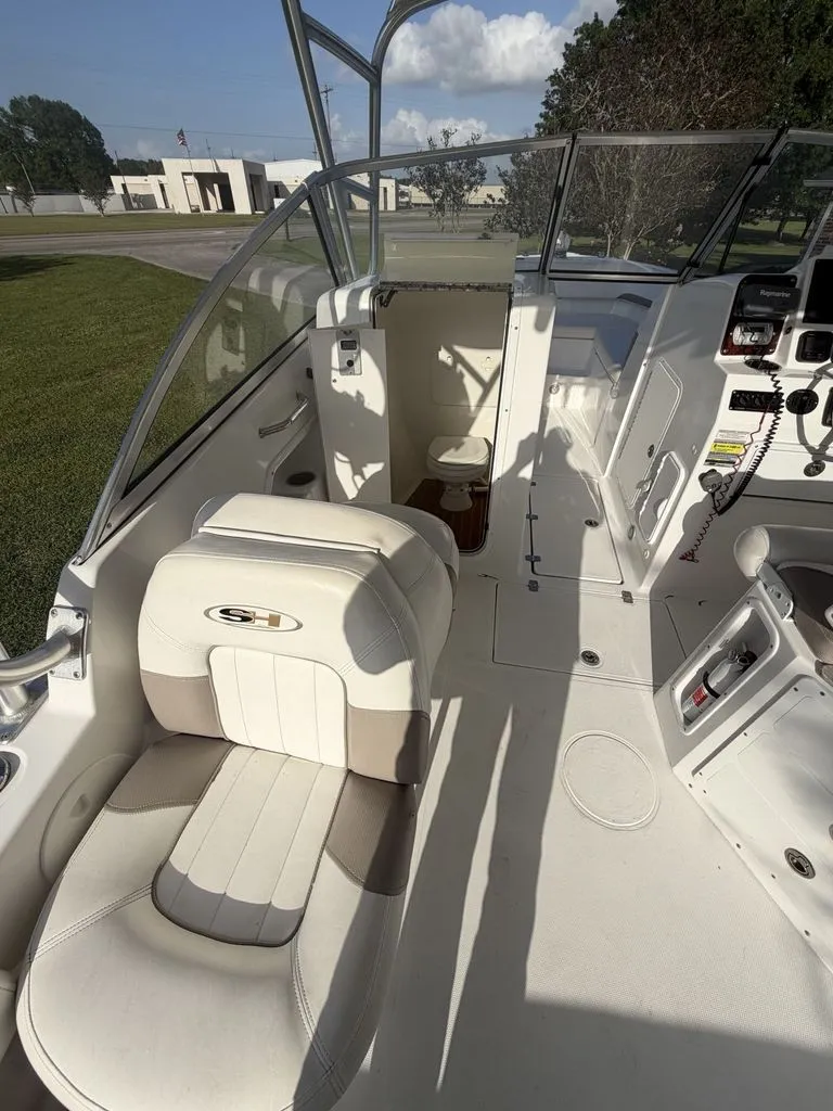 Slide: The Image of Sea Hunt Escape 250 SE DL 2012 - 9