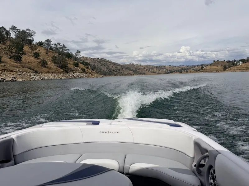 Slide: The Image of Correct Craft Air Nautique 2005 - 10