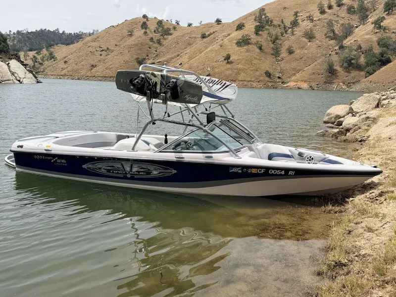 Slide: The Image of Correct Craft Air Nautique 2005 - 16