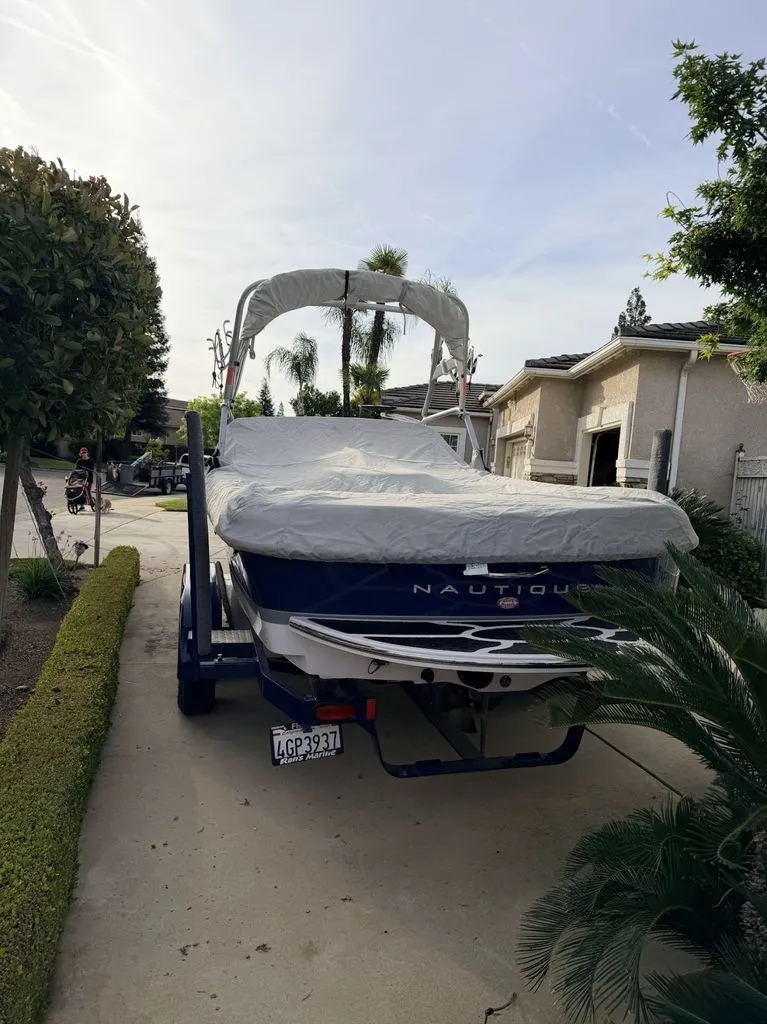 Slide: The Image of Correct Craft Air Nautique 2005 - 28