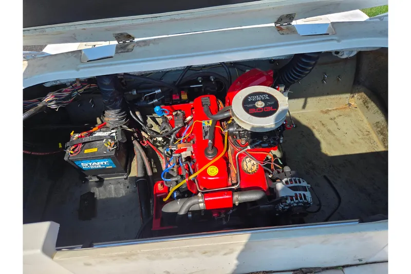 Slide: The Image of 2007 Glastron GT 185 boat engine compartment with Volvo Penta 3.0 GL engine. - 24