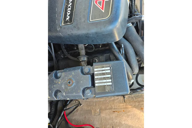 Slide: The Image of Engine compartment of a 2001 Caravelle 188 Bow Rider boat. - 22