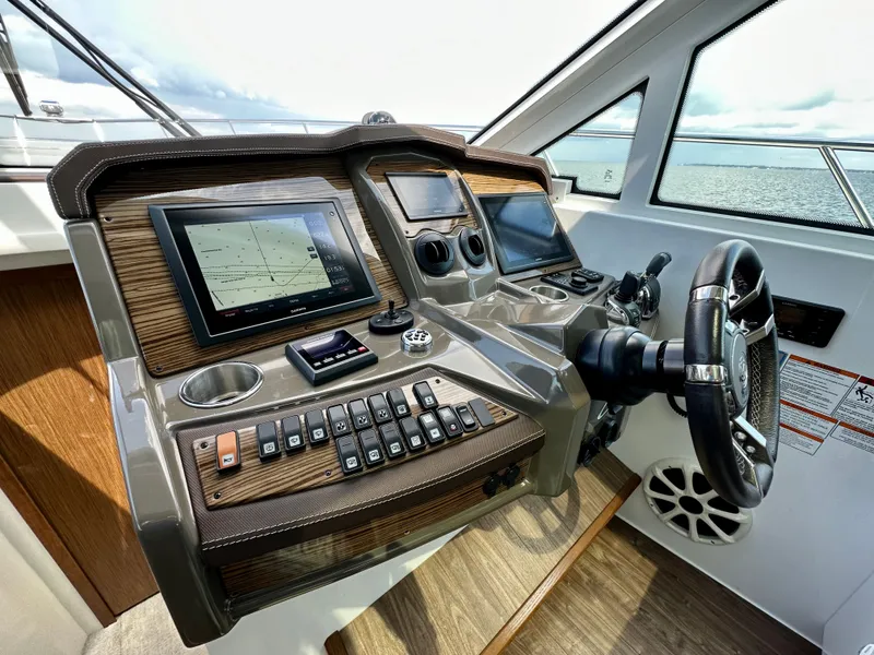 Slide: The Image of Cruisers 41 Cantius 2016 - 9