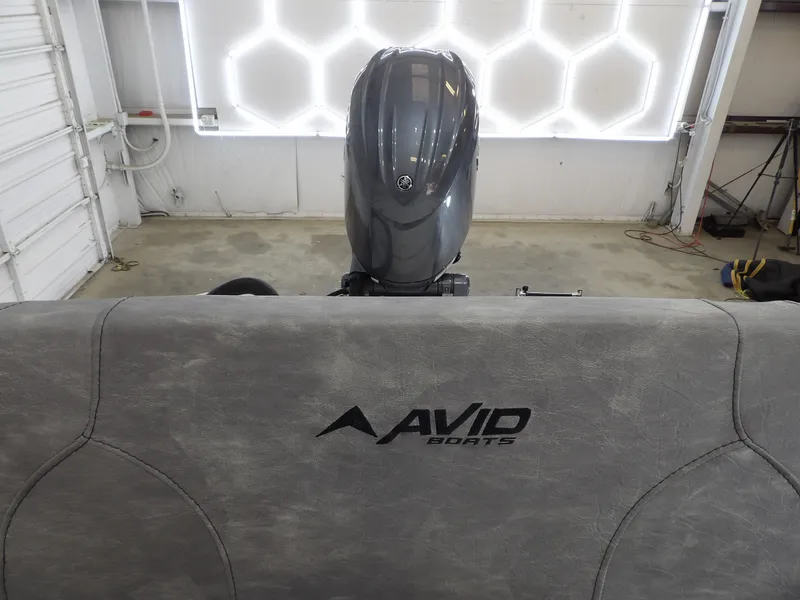 Slide: The Image of Avid 22CC ROGUE 2026 - 26