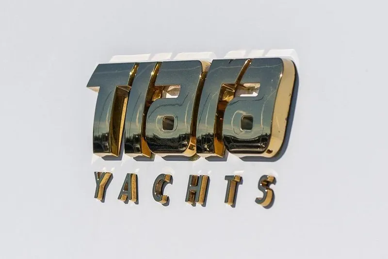 Slide: The Image of Manufacturer Provided Image: Top view layout of 2014 Tiara Yachts 3100 Coronet boat interior. - 16