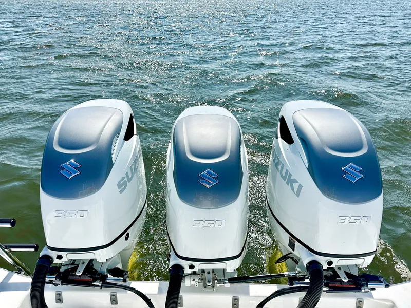 Slide: The Image of Cape Horn Yachts CAPE HORN 2022 - 22