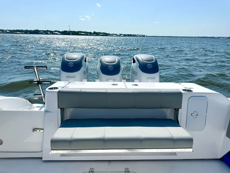 Slide: The Image of Cape Horn Yachts CAPE HORN 2022 - 36