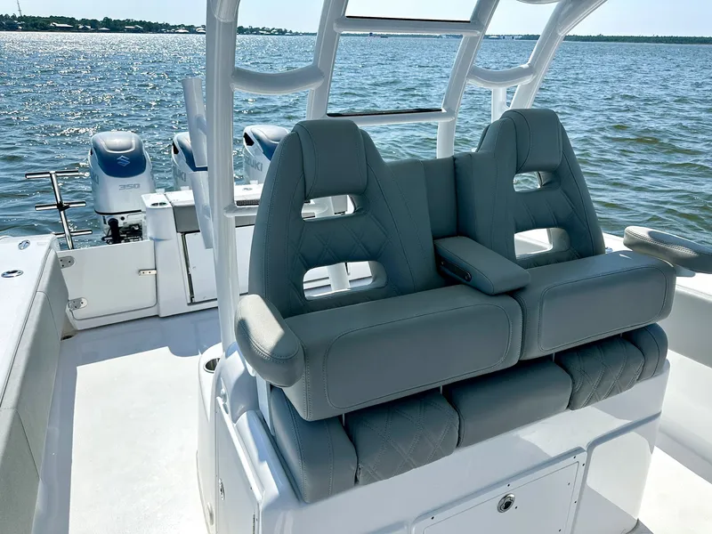 Slide: The Image of Cape Horn Yachts CAPE HORN 2022 - 41