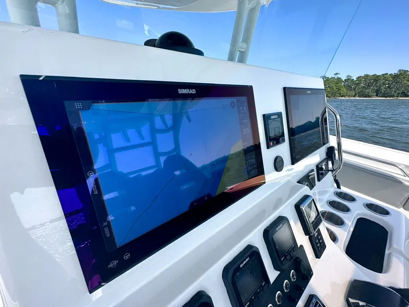 Slide: The Image of Cape Horn Yachts CAPE HORN 2022 - 46