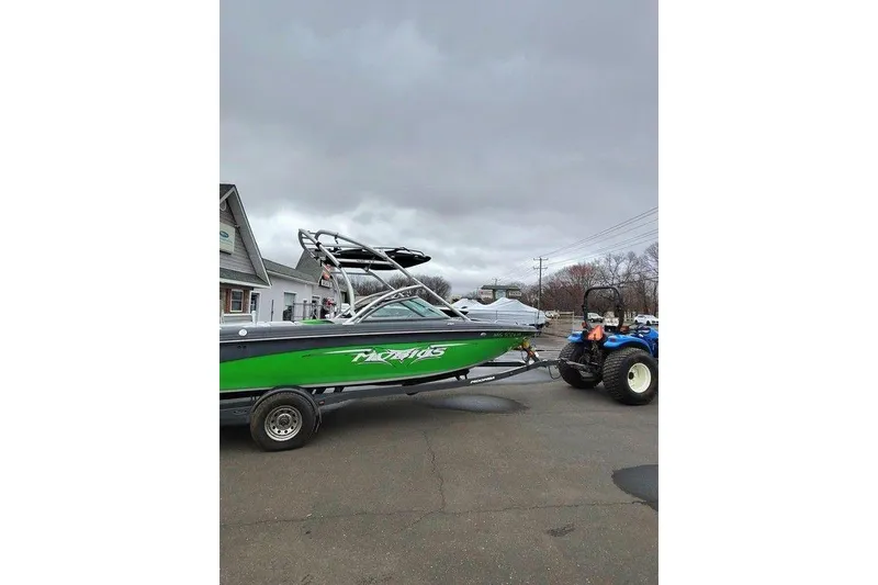 The Image of Moomba Mobius LSV 2009 - undefined