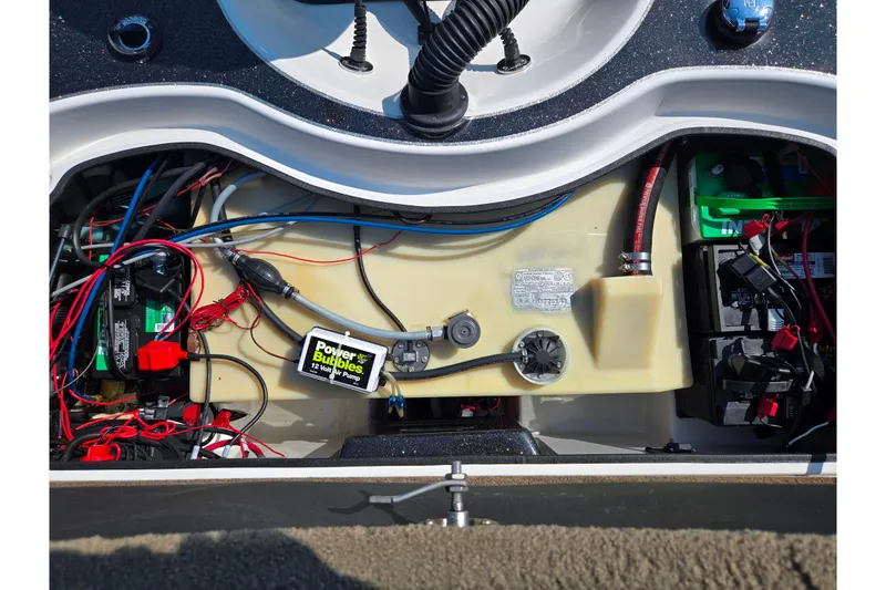 Slide: The Image of 2016 Legend Alpha 211R DC boat wiring and battery compartment with Power Bubbles air pump. - 24