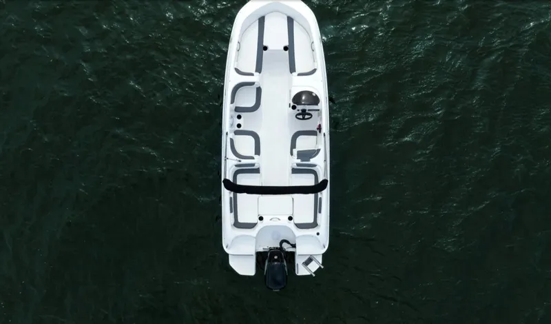 Slide: The Image of Bayliner 18 Element 2026 - 5
