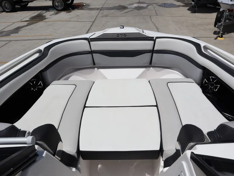 Slide: The Image of Interior of 2020 Yamaha Boats 275SD featuring luxurious seating. - 14