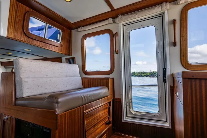 Slide: The Image of Helm Settee - 8