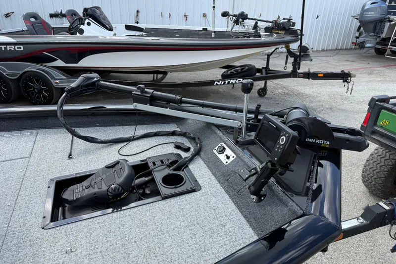 Slide: The Image of 2020 Tracker Pro Team 190 TX boat with Minn Kota trolling motor and fishing equipment. - 42