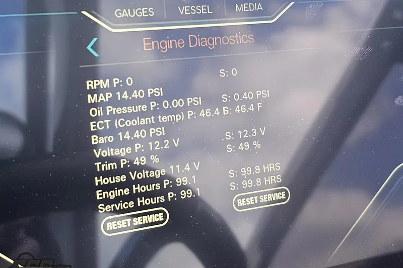 Slide: The Image of Engine diagnostics display on 2024 Avalon Excalibur Quad Lounge Windshield boat. - 83