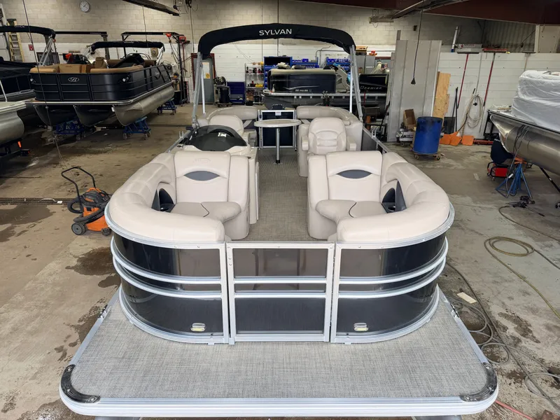 Slide: The Image of Sylvan Mirage 822 LZ & 50HP Yamaha 4Stroke - $21,995 2016 - 11