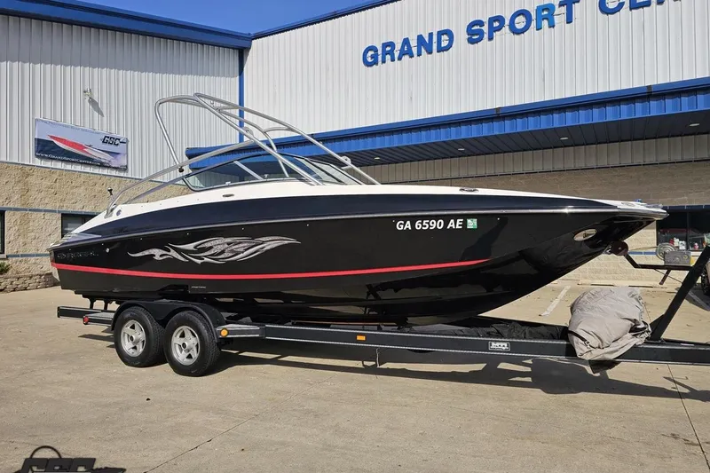 Slide: The Image of 2008 Regal 2520 FasDeck boat on trailer at Grand Sport Center. - 17