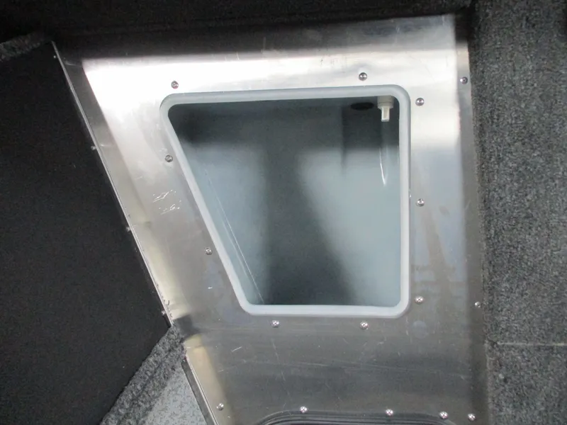 Slide: The Image of Lund Impact XS 1875 Sport 2026 - 5