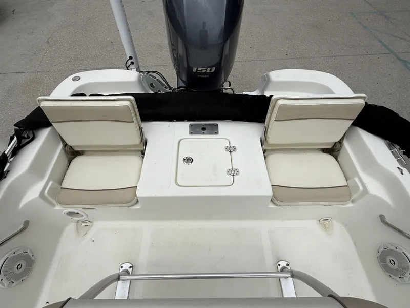Slide: The Image of NauticStar 2140 Sport 2018 - 15
