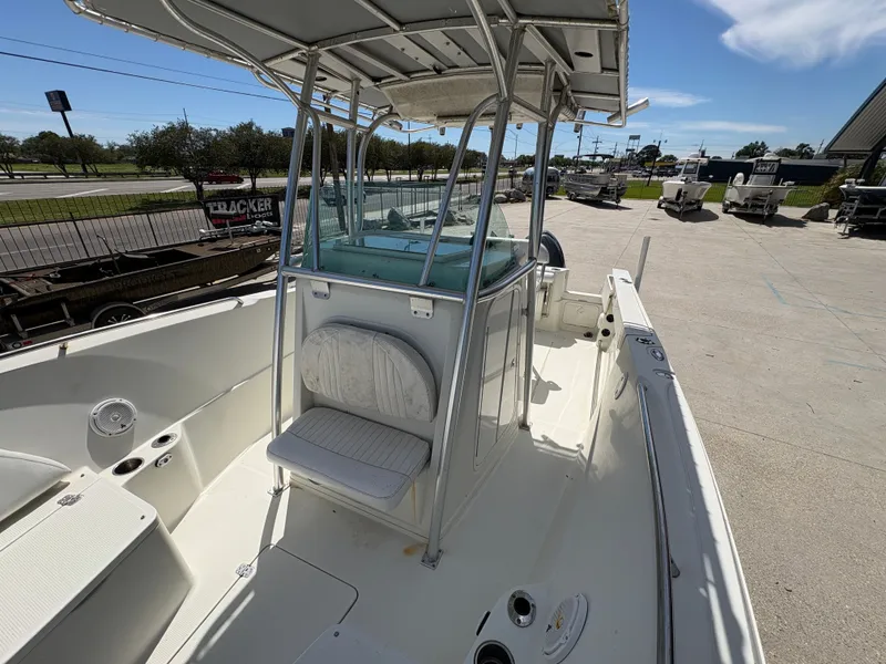 Slide: The Image of Sailfish 2360 CC 2006 - 10