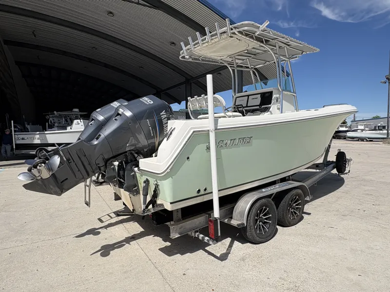 Slide: The Image of Sailfish 2360 CC 2006 - 16